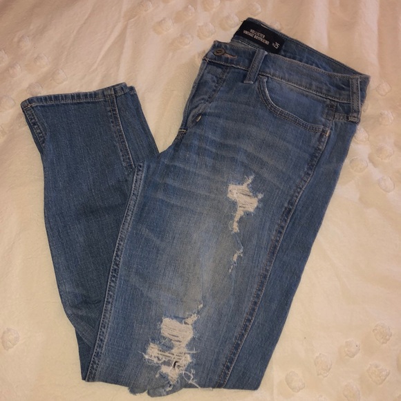 Distressed Hollister Jeans - Picture 1 of 4